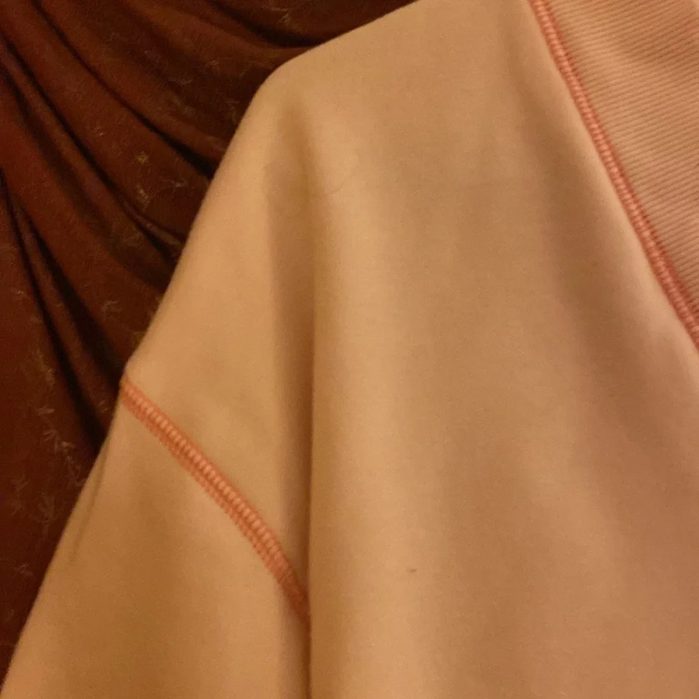 Soft pullover💕 - Picture 4 of 12